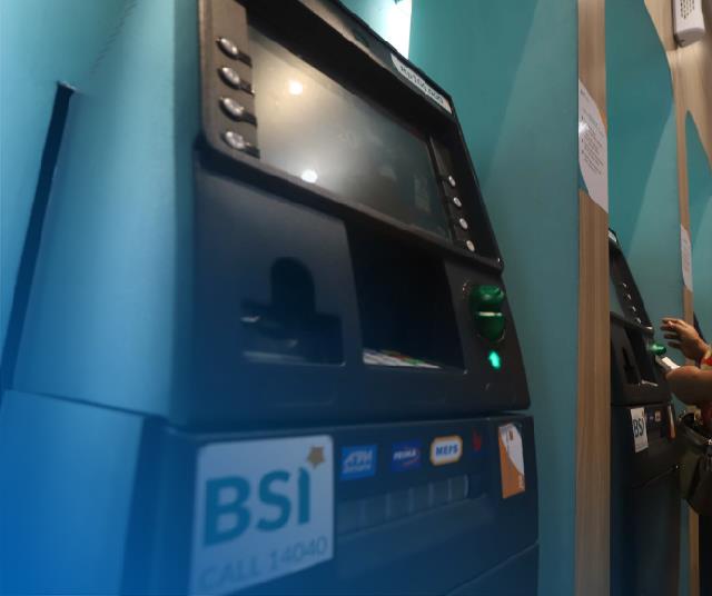 Cara mengambil uang di ATM BSI